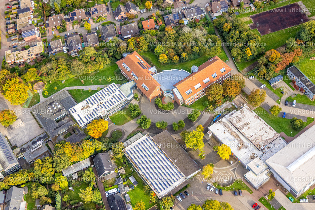 Hamminkeln241010822 | Luftbild, Städtische Gesamtschule und Hallenbad, Alte Sporthalle der Gesamtschule, Hamminkeln, Niederrhein, Nordrhein-Westfalen, Deutschland