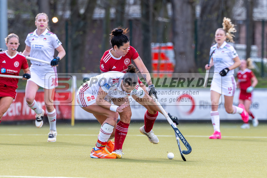 SFE_20260321_0116 | Köln, Deutschland, 21.03.26: Feldhockey 1. Bundesliga Damen zwischen Rot-Weiss Köln - Bremer HC im REWE Sportpark am 21.03.2026 in Köln, Deutschland. (Foto von Stephan Fehrmann)Köln, Germany, 21.03.26: Feldhockey 1. Bundesliga Damen between Rot-Weiss Köln - Bremer HC in REWE Sportpark at 21.03.2026 in Köln, Deutschland. (Foto from Stephan Fehrmann)