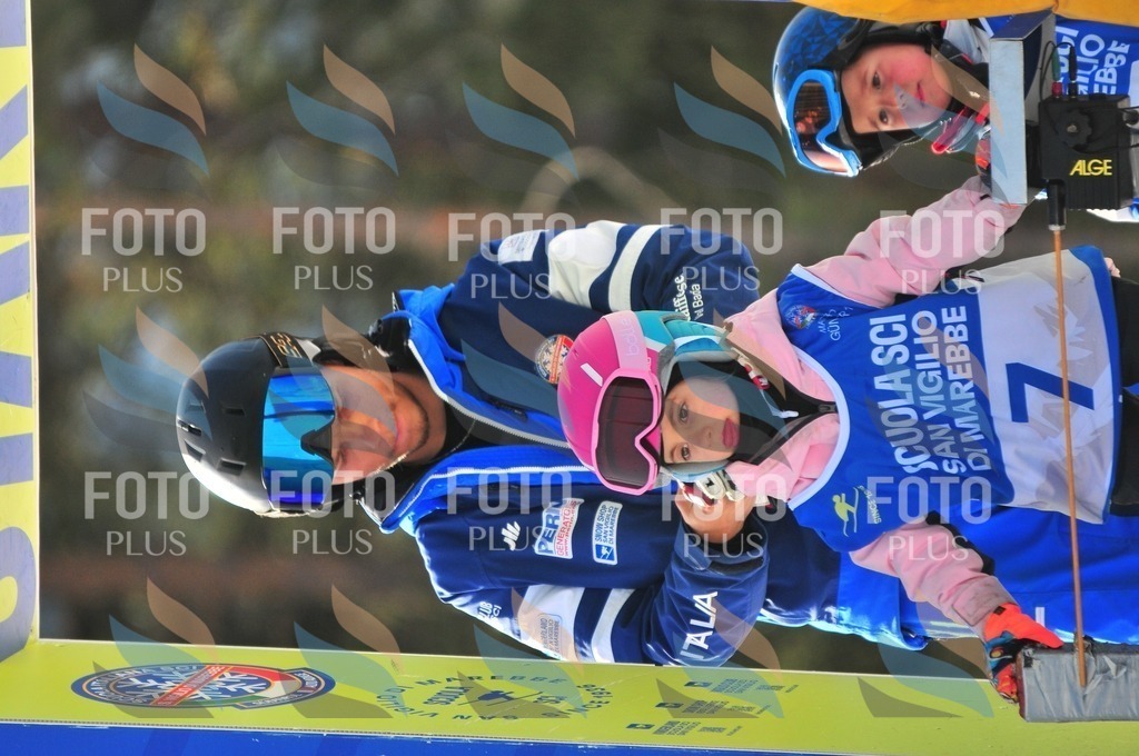 B9911 | holidayphoto