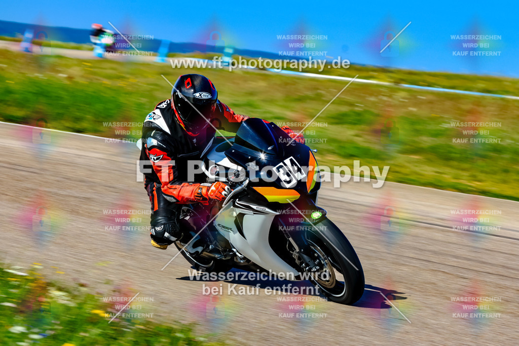 034-2191 | Hier findet Ihr Bilder von Touristenfahrten auf der Nürburgring Nordschleife oder von anderen Veranstaltungen die ich besucht habe. Viel Spass beim Durch Schauen 