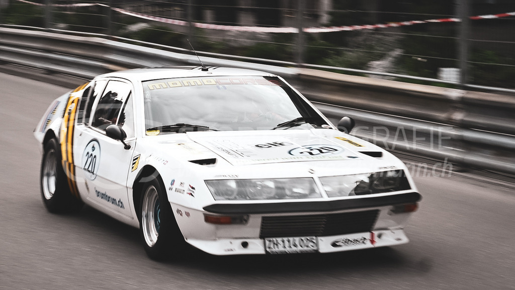 19. Arosa ClassicCar 2023 - 1. September 2023 | 19. Arosa ClassicCar 2023
Arosa, Schweiz
Grisoni Pascal aus Wädenswil mit der Startnummer 220 in einem Renault Alpine A310 1600 VG, Jahrgang 1976, in der Klasse Classic Trophy.
@arosaclassiccar, @arosa.official, #arosaclassiccar, #arosa, #76curves, #classiccar
Bild: Sportfotografie Markus Aeschimann | www.markus-aeschimann.ch - Realisiert mit Pictrs.com