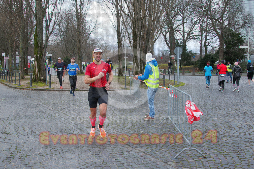 231231_1016_EV4_8255 | Sportfotografie im Rhein-Sieg Kreis, Köln, Bonn, NRW, Rheinland Pfalz, Hessen, etc. Unser Tätigkeitsfeld umfasst den Laufsport vom Volkslauf über den Marathon, Duathlon, Triathon bis zum Ultralauf wie Kölnpfad Ultra oder Schindertrail.