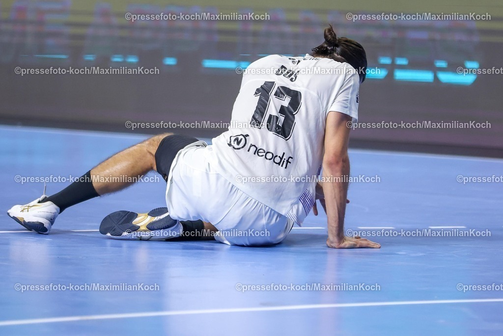 KoeEHF14062501048 | 14.06.2025, Handball, Halbfinale TruckScout24 EHF FINAL4, LANXESS arena Köln, Füchse Berlin - HBC Nantes: Julien Bos (HBC Nantes FRA #13) liegt enttäuscht auf dem Boden Enttäuschung 