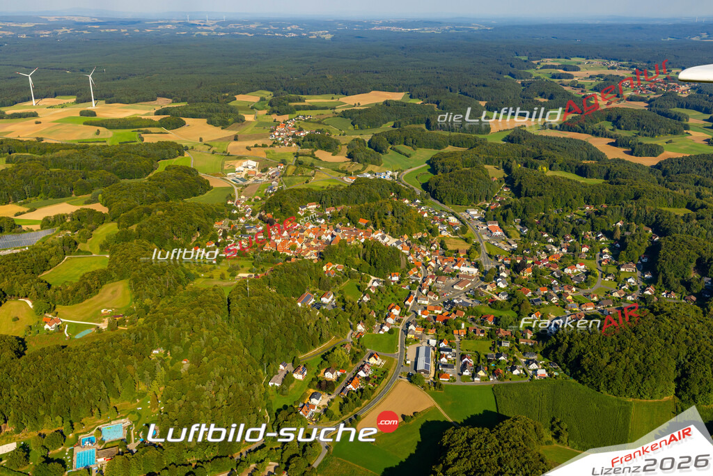 Das Luftbild zeigt :  Betzenstein - Die Luftaufnahme wurde 2024 vom UL-Flugzeug aus erstellt ( keine Drohne ) - Hochauflösende Luftaufnahme - Für grossformatige Ausdrucke geeignet. Die Geschenkidee !Mit Lizenz und Bildrechte bestellbar