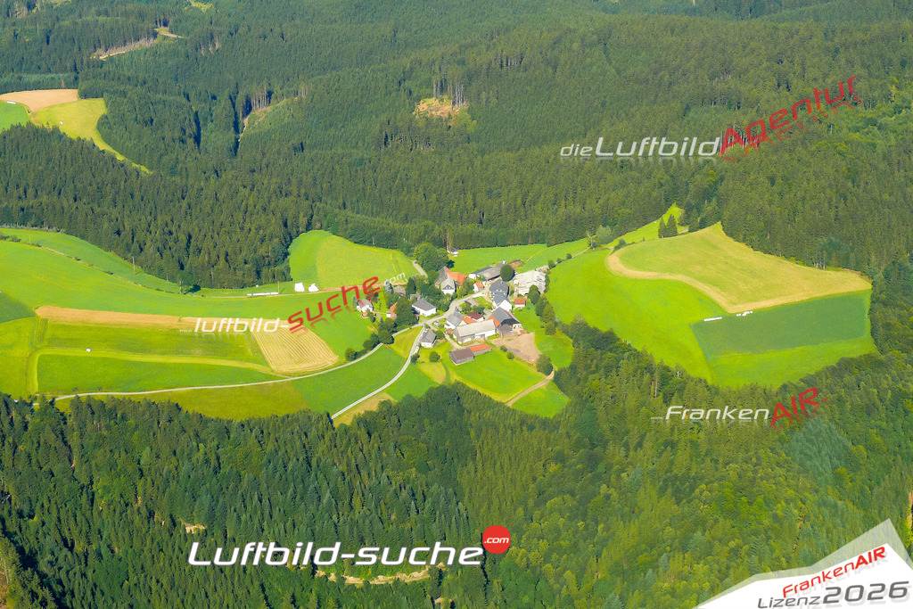 Die Luftaufnahme Doernach - Wallenfels wurde vom UL-Flugzeug (keine Drohne) aus fotografiert.Hohe Druck- Auflösung-die Geschenkidee!