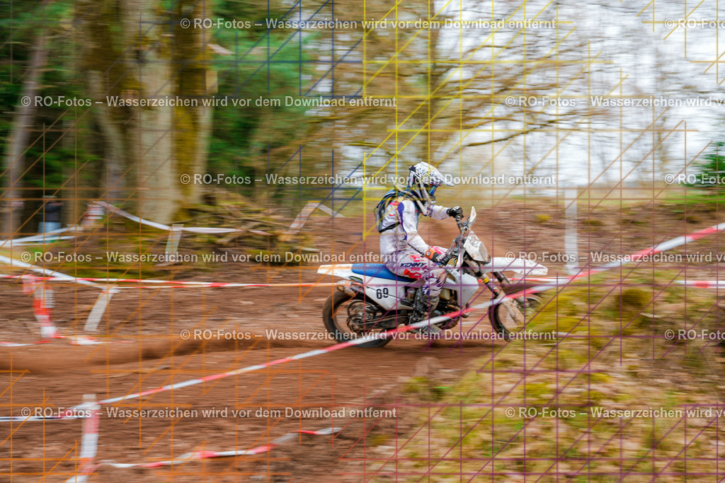 4 Lauf Mernes-1413 | Sportfotografie von RO-Fotos: Motorsport, Motocross, Enduro, Laufveranstaltungen und Triathlon. Professionelle Fotos von Sportlern und Events. - Realisiert mit Pictrs.com