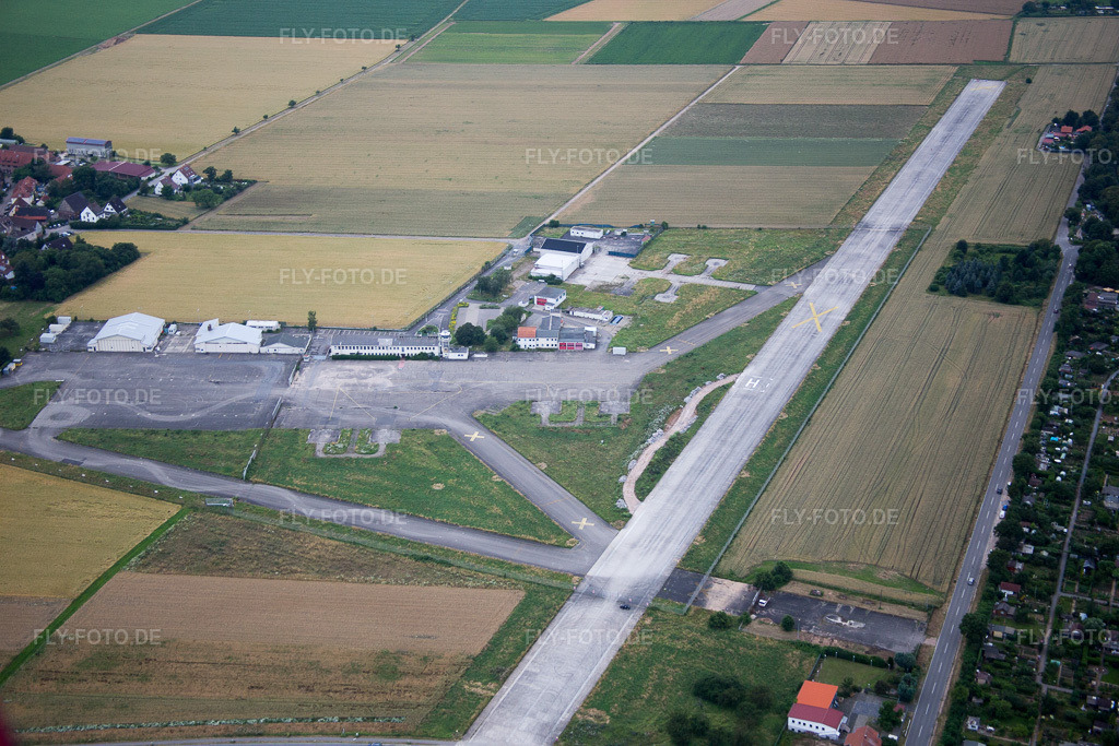 Luftbild: ehem. Ami-Flugplatz im Ortsteil Patrick Henry Village in Heidelberg im Bundesland Baden-Württemberg in Deutschland. Foto: IMG_090823.jpg vom 04.07.2016 durch Werner Riehm/FLY-FOTO.de