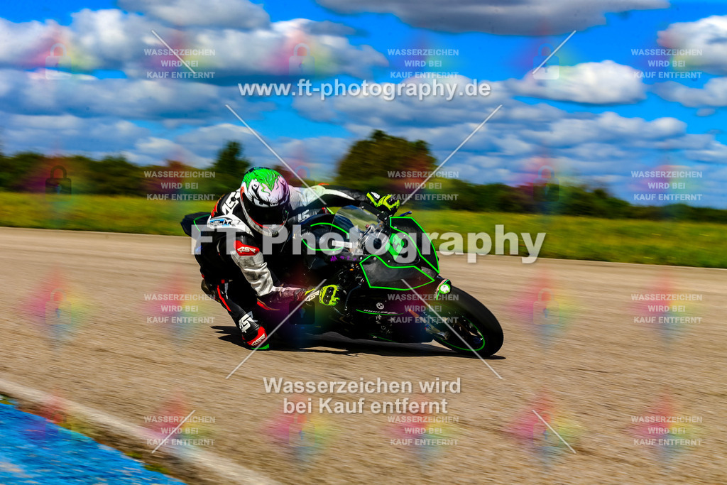 013-6546 | Hier findet Ihr Bilder von Touristenfahrten auf der Nürburgring Nordschleife oder von anderen Veranstaltungen die ich besucht habe. Viel Spass beim Durch Schauen 