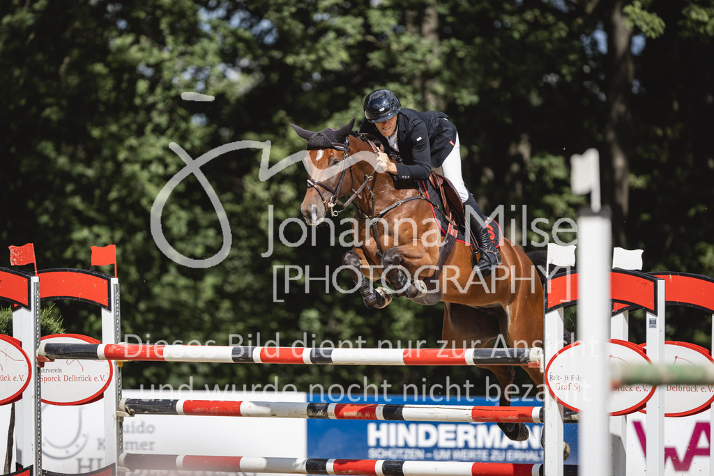 230826_Delbrueck_Youngster-M-558 | Deine schönsten Turniermomente als professionelle Fotos! Entdecke hochwertige Pferdesport-Fotografie im Online-Shop. Jetzt Fotos finden & bestellen!