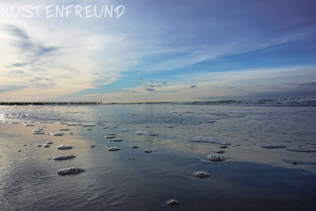 Ostseeglanz II // Strandbilder | Entdecke deine Lieblingslandschaft von der Küste – auf Ostsee Leinwand, Nordsee Leinwand, Alu Dibond oder Acrylglas, passend für jeden Geschmack und Raum.