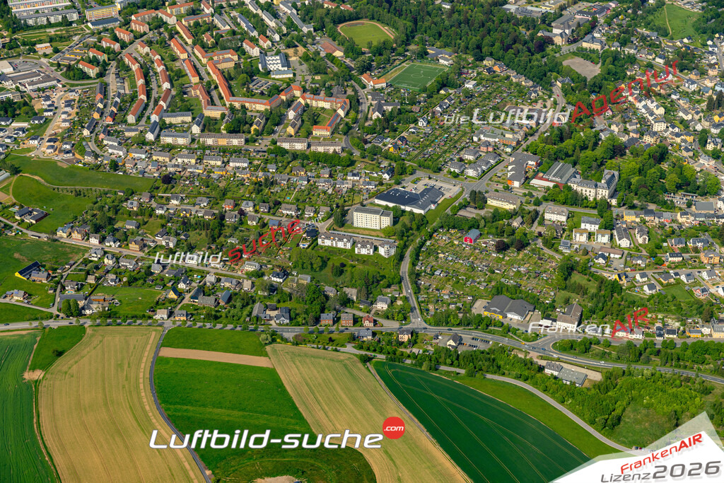 Das Luftbild der Stadt Schneeberg wurde 2022 vom Flugzeug heraus erstellt (keine Drohnen-Aufnahmen) Aufnahmehöhe ca.450 Meter- hohe Bildauflösung und Druck-Qualität. Garantiert!