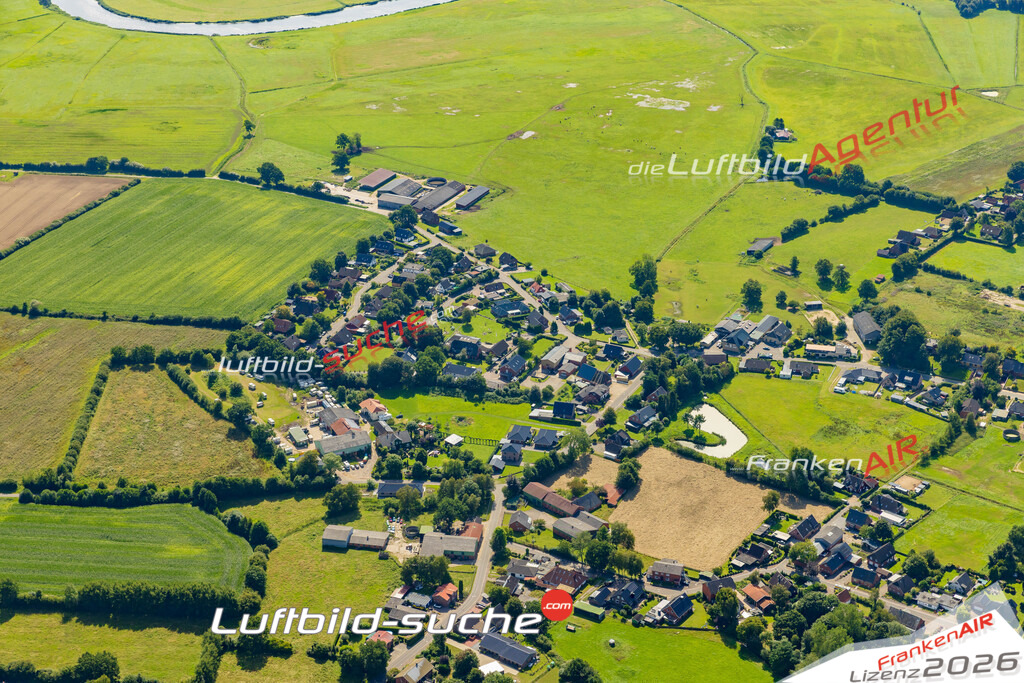 Luftbild Hamdorf - Die Luftaufnahme wurde 2025 vom UL-Flugzeug heraus erstellt ( keine Drohne ) - Hochauflösende Luftaufnahme - für professionelle Ausdrucke geeignet. Die Geschenkidee !Hier alle&nbsp;Infos zur Lizenzierung der LuftaufnahmeWir fliegen auch dieses Jahr wieder in Ihre Region um Luftbilder zu erstellen.- Luftbild anfragen