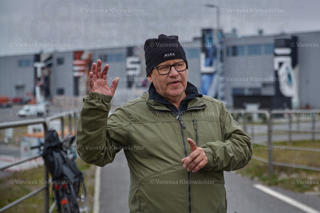 250412_TeslaWaldspaziergang_00009 | Vanessa Kleinwächter - Realisiert mit Pictrs.com