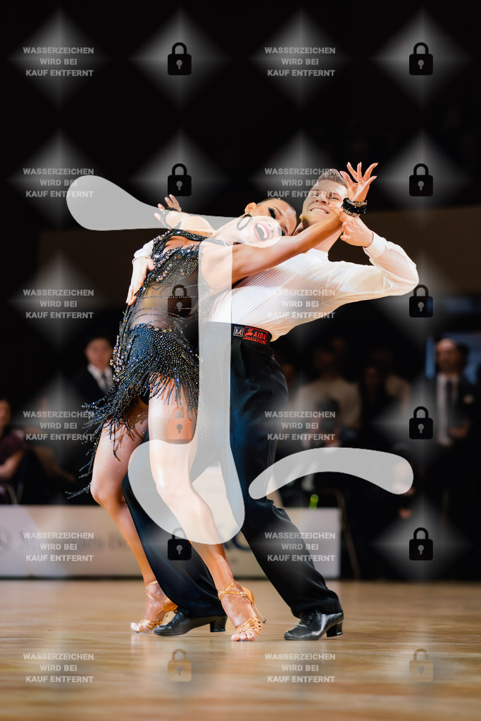 Goldstadtpokal 2025 - WDSF World Open Latin 4th (39) Konstantin Gorodilov _ Polina Figurenko (Estonia)-2025-01-25-1549 | Webshop for digital downloads and prints of dance sport, event & show photographer Julian Link - Realisiert mit Pictrs.com