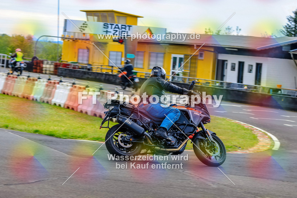 _OTO3194 | Hier findet Ihr Bilder von Touristenfahrten auf der Nürburgring Nordschleife oder von anderen Veranstaltungen die ich besucht habe. Viel Spass beim Durch Schauen 