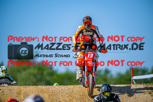 MaZZes_FotoMatrix_230527_1702 | S4