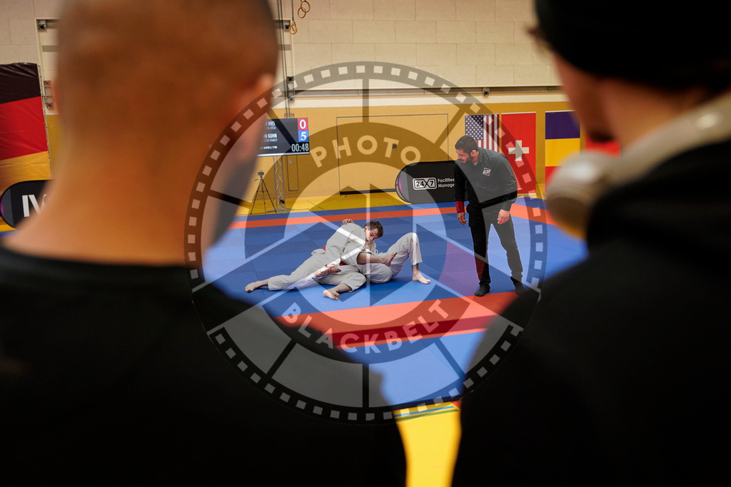 20240203PBB06912 | Fighters compete during the Brazilian Jiu-Jitsu Championship of the AJP Tour in Maintal by Frankfurt am Main, Germany, on February 2, 2024.