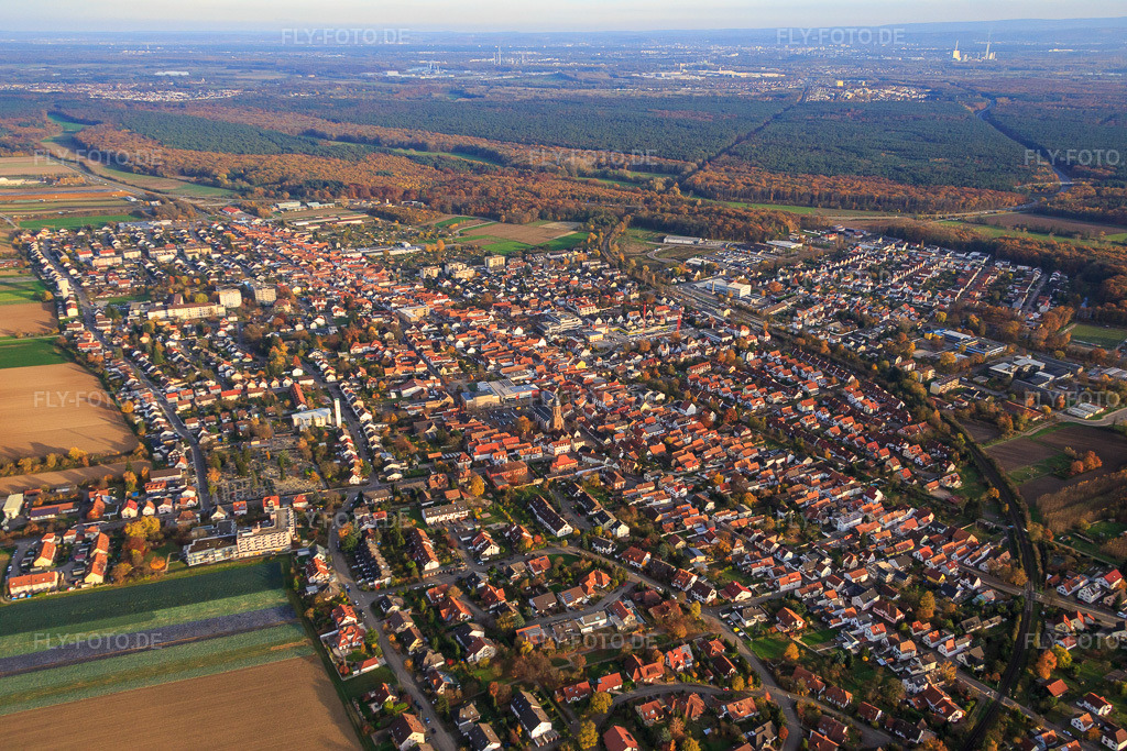Luftbild: Marktstr in Kandel im Bundesland Rheinland-Pfalz in Deutschland. Foto: IMG_085203.jpg vom 08.11.2015 durch Werner Riehm/FLY-FOTO.de