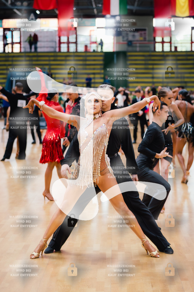 Hessen Tanzt WDSF International Open Latin 18th (63) Tobias Skandov _ Aleksandra Chizhik (Denmark)-2025-05-18-3080 | Webshop for digital downloads and prints of dance sport, event & show photographer Julian Link - Realisiert mit Pictrs.com
