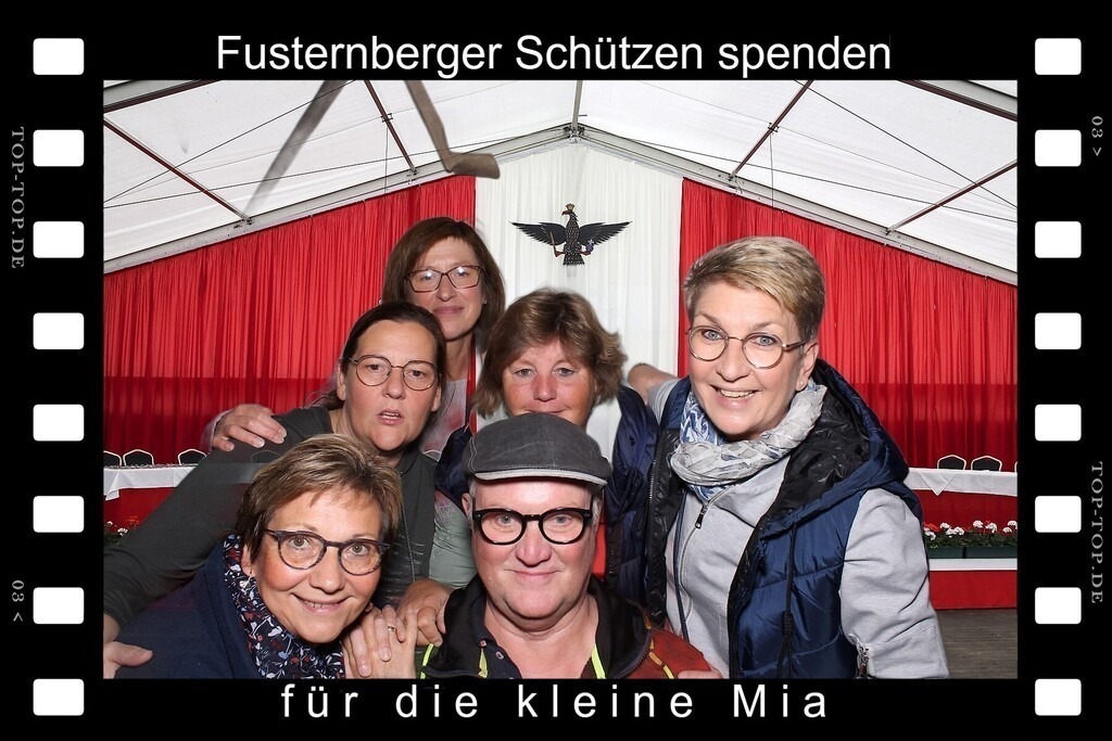 top-top.de 240928-055 | Foto, Video, Fotografie, Videografie, Fotobox, DJ, Discjockey, Musik, Musikbox, Veranstaltung, Photobooth, Amazon, Ebay, Buchtipp, Bestseller, Autor, Verlag, Buch, Wesel, Hamminkeln, NRW, Dinslaken, Rees, Drohne, Hochzeit, Party, Fotobox, Wesel, Fotograf