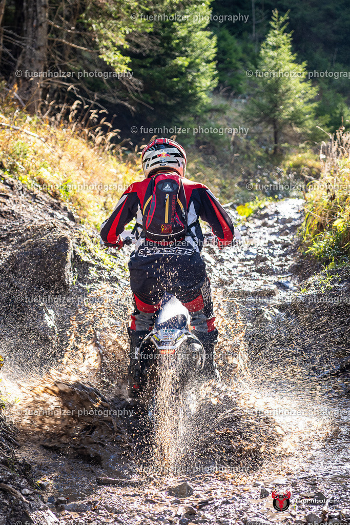 fuernholzer_251026-C1-189-2 | Fotografische Impressionen von der Red Stag Enduro Extreme by fuernholzer-photography.com. Endurosport in Österreich fotografisch festgehalten von fuernholzer. Auftragsfotografie für Private, Gewerbefotos und Industriefotografie. Eventfotografie, Sportfotografie und Motorsportfotografie. Anbieter von Fotoworkshops, Fototraining, fotografischen Vorträgen und Fotoseminaren.