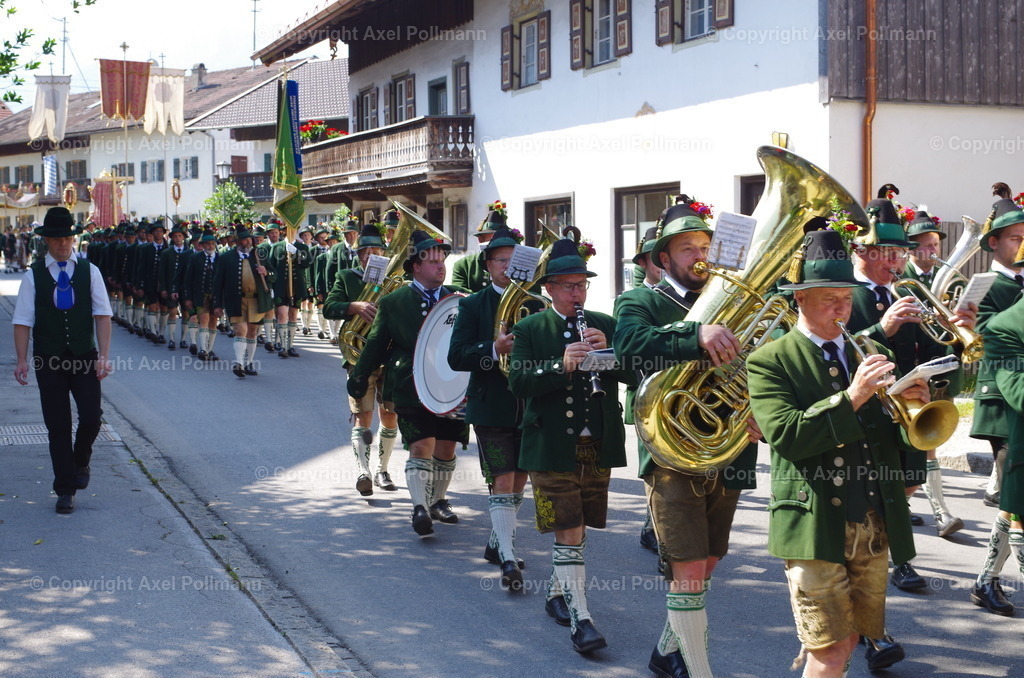 IMGP3734 | fotografiert von Axel PollmannLeonhardi Wallfahrt Benediktbeuern und Murnau, Fronleichnam, Fasching, Landschaft im Loisachtal und Benediktbeuern  - Realisiert mit Pictrs.com
