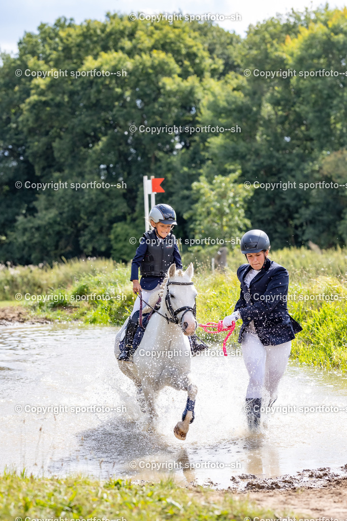 20250830-25VW5856-2 | Sportfoto SH - Realisiert mit Pictrs.com