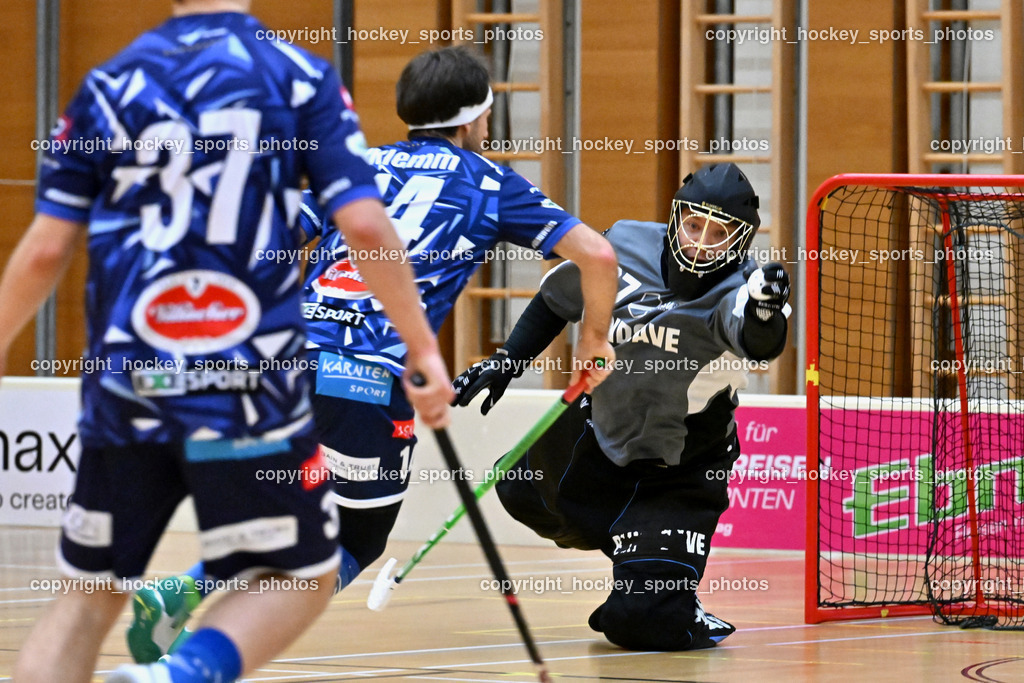 VSV Unihockey vs. SZPK Floorball | #87 Timmo Taurer VSV Unihockey, #14 Michael Klemm VSV Unihockey, VSV Unihockey vs. SZPK Floorball, VSV Unihockey vs. SZPK Floorball am 23.11.2024 in Villach (Ballspielhalle St. Martin), Austria, (Photo by Bernd Stefan)