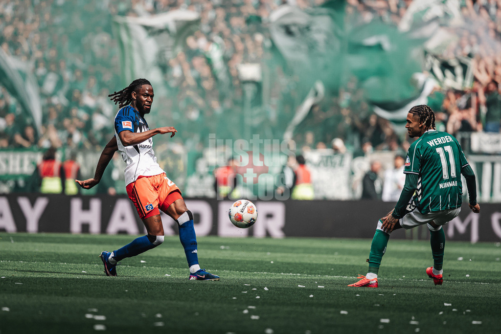 Fußball | Männer | Saison 2025/2026 | 1. Fußball-Bundesliga | 30. Spieltag | SV Werder Bremen vs. Hamburger SV | 18.04.2026 | Jordan Torunarigha (#25, HSV)