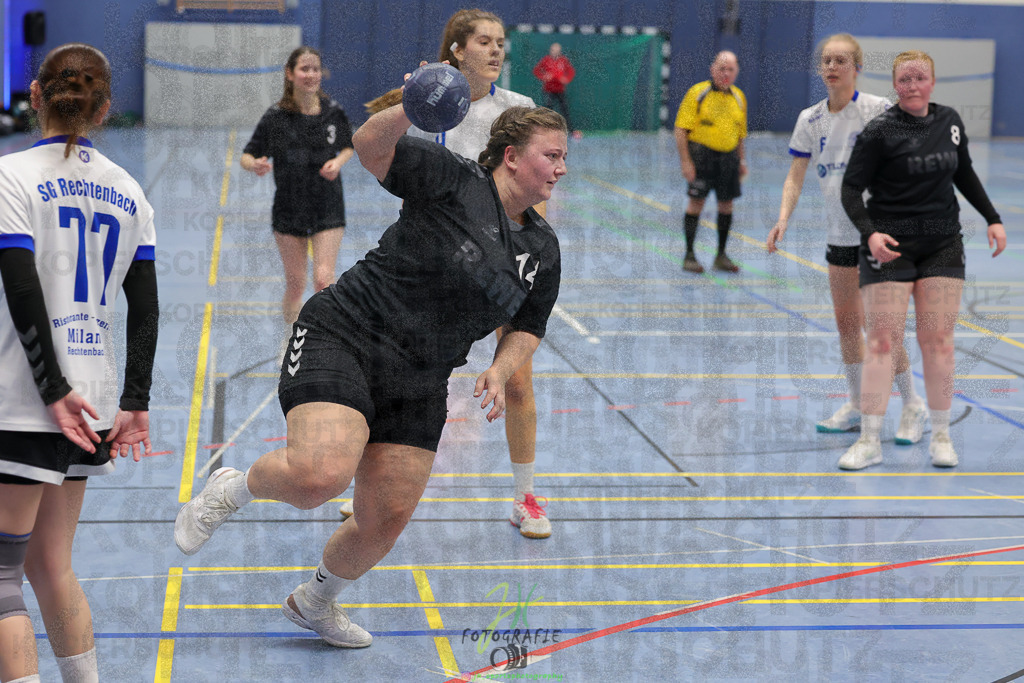 Frauen 2. Bezirksklasse, SG Rechtenbach - HSG Kleenheim/Langgöns III | Frauen 2. Bezirksklasse, SG Rechtenbach - HSG Kleenheim/Langgöns III am 16.11.2024 in Rechtenbach (Sporthalle Rechtenbach)Photo © 2024 - Jörg Heinrich - Realisiert mit Pictrs.com