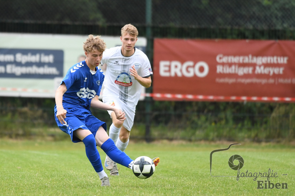 Sport-Duwe Cup | Sport-Duwe Cup Oldenburg; SSV Jeddenloh (weiß)-VFB Oldenburg (blau) am 05.07.2025 in Oldenburg (Sportanlage TuS Eversten), Photo: Philip Eiben 2025 - Realisiert mit Pictrs.com