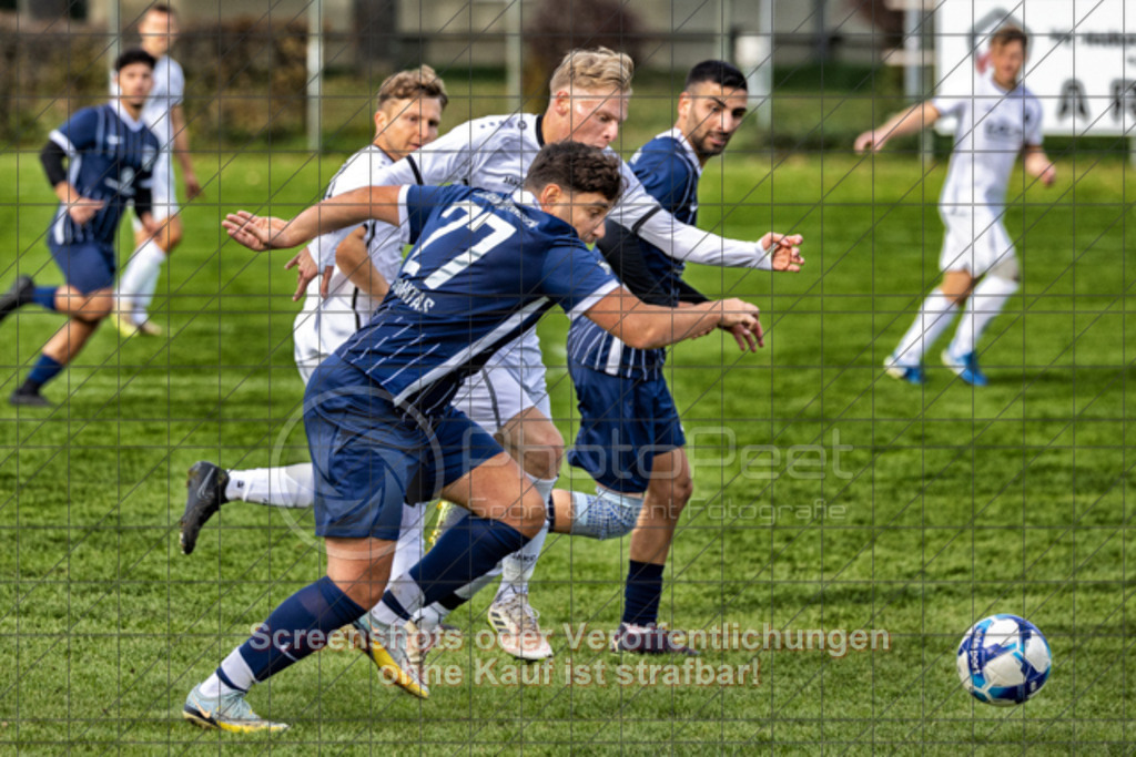 20251019_152402_0199-Bearbeitet | #,TV Jahn (blau) vs. TSV Sparwiesen (weiß), Fussball, Kreisliga B10 - Bezirk Neckar/Fils, 09. Spieltag, Saison 2025/2026, Rasensportplatz Jahn, Hohenstaufenstraße 135, 73033 Göppingen, 19.10.2025 - 15:00 Uhr,Foto: PhotoPeet-Sportfotografie/Peter Harich