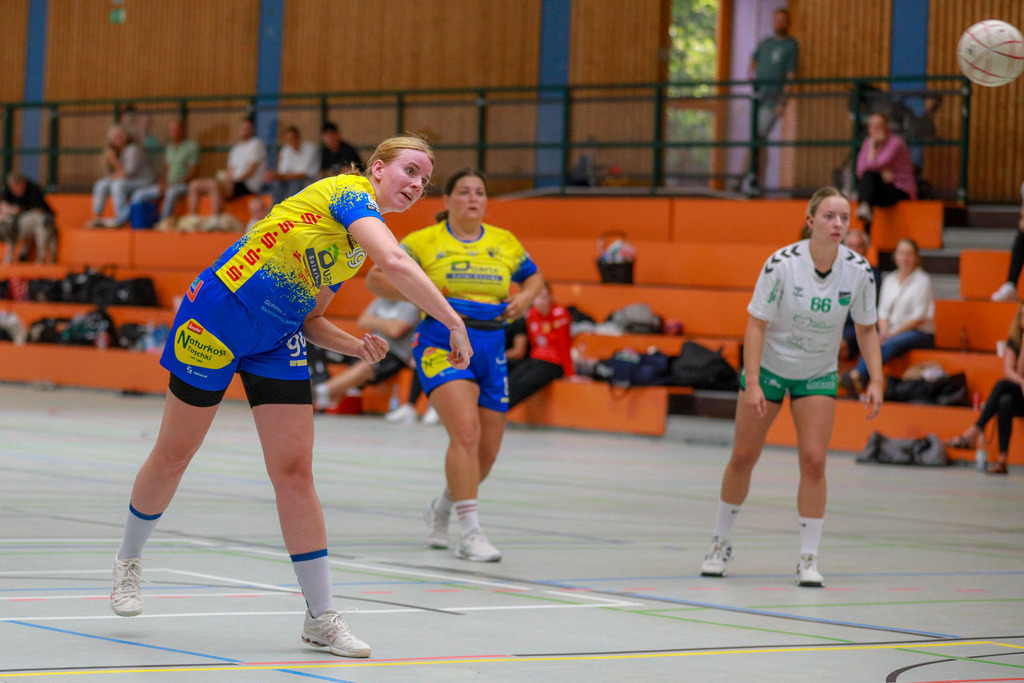 Neukirchen-Rheinhausen310825_048 | Bildergalerie von Sport-Ereignissen aber auch von weiteren spannenden Dingen - nicht nur vom Niederrhein. In Anlehnung an den bekannten Spruch von Hanns Dieter Hüsch heißt das Motto: "Niederrhein ist überall".  - Realisiert mit Pictrs.com