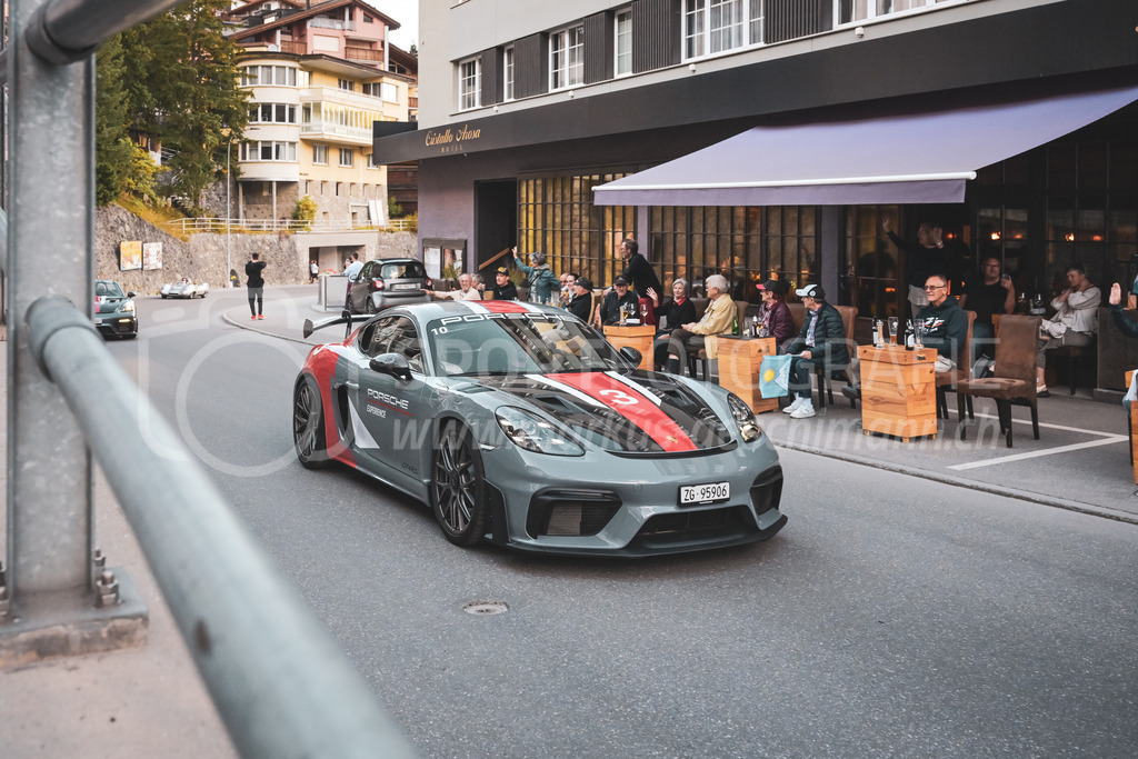 21. Arosa ClassicCar 2025 - 4. September 2025 | Porsche am Arosa ClassicCar 2025..@arosaclassiccar, @arosa.official, #arosaclassiccar, #arosa, #76curves, #classiccar, Bild: Sportfotografie Markus Aeschimann | www.markus-aeschimann.ch - Realisiert mit Pictrs.com