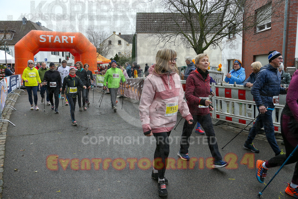 251130_1032_EX1_5136 | Sportfotografie im Rhein-Sieg Kreis, Köln, Bonn, NRW, Rheinland Pfalz, Hessen, etc. Unser Tätigkeitsfeld umfasst den Laufsport vom Volkslauf über den Marathon, Duathlon, Triathon bis zum Ultralauf wie Kölnpfad Ultra oder Schindertrail.