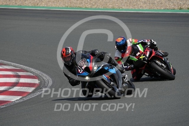 2024_06_21_PBK_16231 | Sportfotografie; SlowMotion; Video; Rennstrecke; Hafeneger; Speer; Racing; RSE; BMW; CBO; Trackday; Motorsportarena; Hockenheimring; Brno; Most; Barcelona; Valencia