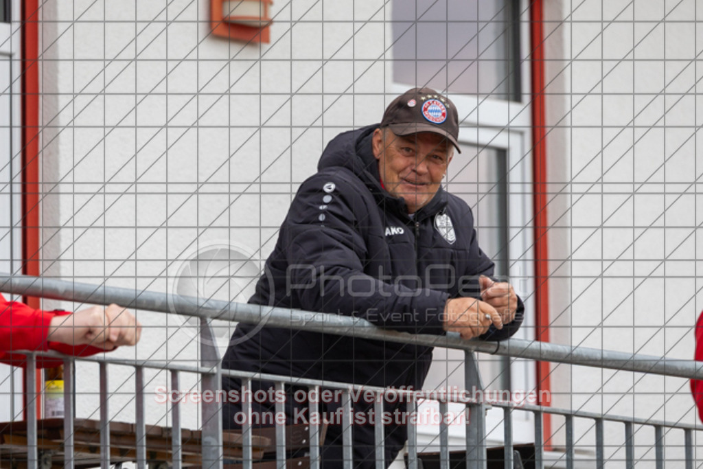 20250426_140216_0094 | #,1.FC Donzdorf (rot) vs. FC Wittlingen (schwarz), Fussball, EnBW-Oberliga B -Juniorinnen, 20. Spieltag, Saison 2024/2025, Rasenplatz, Lautertal Stadion, Süßener Straße 16, 73072 Donzdorf, 26.04.2025 - 14:00 Uhr,Foto: PhotoPeet-Sportfotografie/Peter Harich