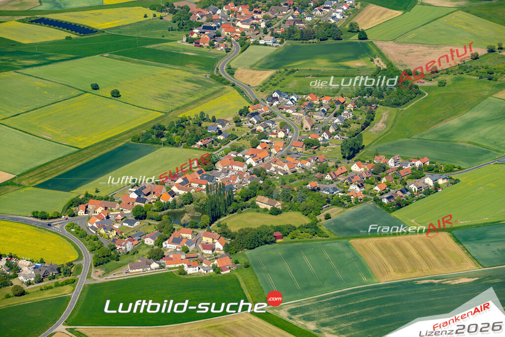 Hundelshausen Michelau im Steigerwald Bild- Das Luftbild wurde 2025 vom UL-Flugzeug heraus erstellt ( keine Drohne ) - Hochauflösende Luftaufnahme -Nicht vergleichbar mit Google Maps oder Satelittenbilder- Die Geschenkidee !Mit Lizenz und Bildrechte bestellbar