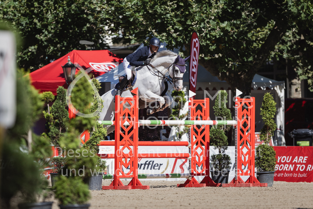 230908_OWLCh_LargeTour-477 | Deine schönsten Turniermomente als professionelle Fotos! Entdecke hochwertige Pferdesport-Fotografie im Online-Shop. Jetzt Fotos finden & bestellen!