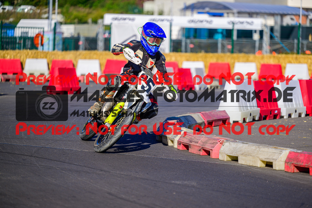 MaZZes_Fotomatrix_20241005_6021986_3272 | JUNIOR