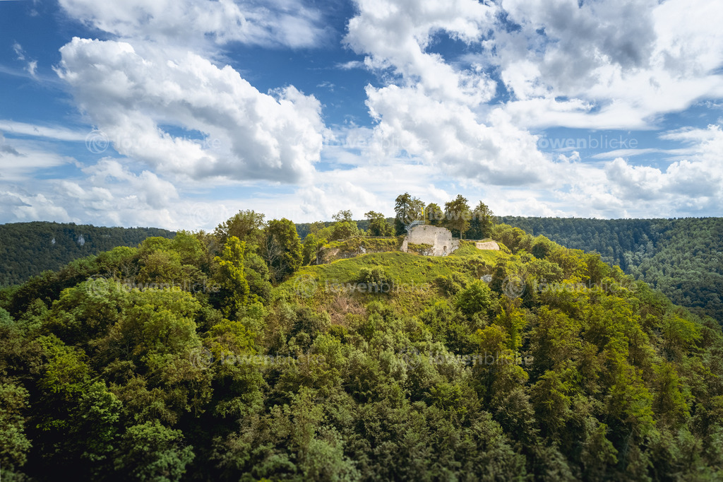 Burgruine Hiltenburg bei Bad Überkingen im Sommer | löwenblicke | shop