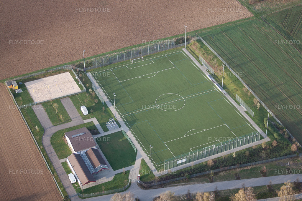 Luftbild: Korntal, Sportplatz am Esslinger Weg 1 im Ortsteil Münchingen in Korntal-Münchingen im Bundesland Baden-Württemberg in Deutschland. Foto: IMG_38984.jpg vom 03.04.2011 durch Werner Riehm/FLY-FOTO.de