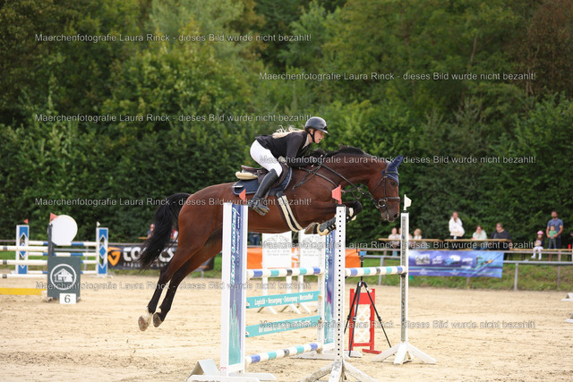HG9A1136 | laurarinckfotografie - Realisiert mit Pictrs.com