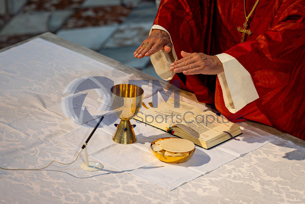 _06_9071-Verbessert-RR | Firmung Dom Klagenfurt 8.6.24