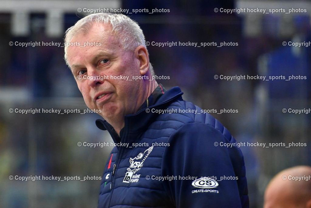 EC IDM Wärmepumpen VSV vs. HC Bozen 19.9.2023 | Headcoach EC VSV Rob Daum, win2day icehockeyleague, EC IDM Wärmepumpen - HC Bozen  am 19.09.2023 in Villach (Stadhalle Villach), Austria, (Photo by Bernd Stefan)