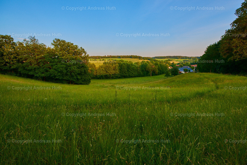 Abendlicher Blick auf Rohna im Aumatal 03 | Bedeutsame Landschaften Deutschlands - Realisiert mit Pictrs.com
