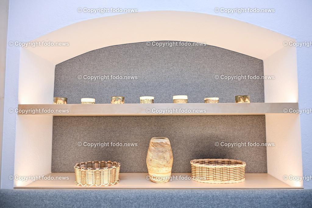 Cafe GutMut_ Gebaerdensprache_ 08.03.2024-5 | 08.03.2024, Linz, AUT, Cafe, GutMut, Gebaerdensprachencafe, Linz, im Bild Cafe, Gastronomie, Schild, Logo, Gastraum, Gebaerdensprache, Einrichtung