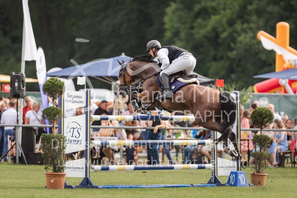 230715_LC_M2-SprmstAnf-743 | Deine schönsten Turniermomente als professionelle Fotos! Entdecke hochwertige Pferdesport-Fotografie im Online-Shop. Jetzt Fotos finden & bestellen!