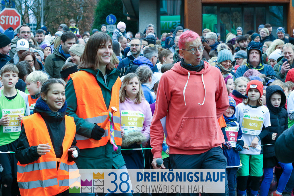 400m AOK Junior Cup | 3 Koenigslauf 2024 400m AOK Junior Cup - Realisiert mit Pictrs.com