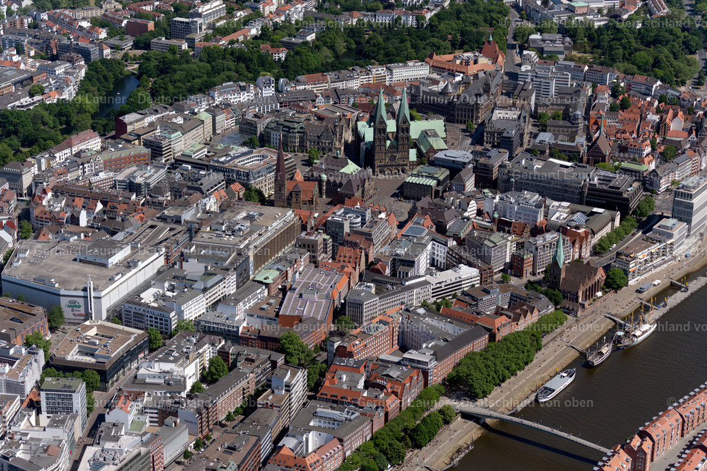 4029683 | Online-Shop für Luftbilder aus Deutschland. Seit über 45 Jahren baut Gerhard Launer das Luftbildarchiv mit unterschiedlichsten Themen stetig weiter aus.